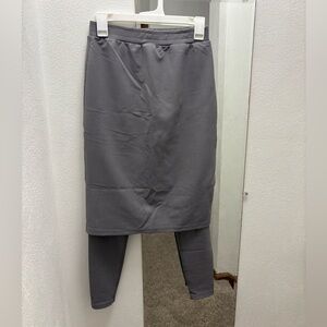Lakeland Apparel Gray Two-in-One Skirt with Built-in Leggings